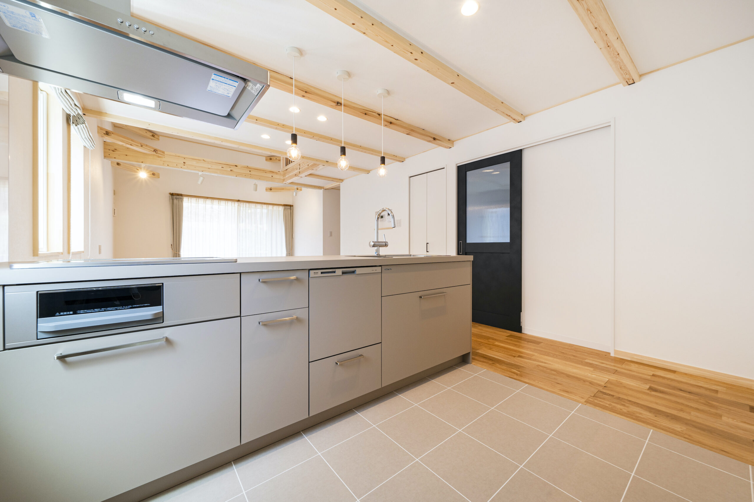 福岡県久留米市の注文住宅会社 BinO KURUME LOAFERのキッチン施工事例画像